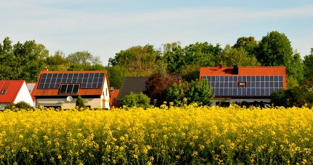 Photo­voltaik – Revo­lution auf deutschen Dächern möglich