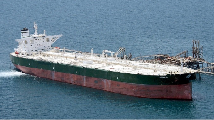 Tankschiffe werden derzeit genutzt, um die Öl-Überproduktion auf den Weltmeeren zwischenzulagern. Foto: navy.mil / Wikimedia