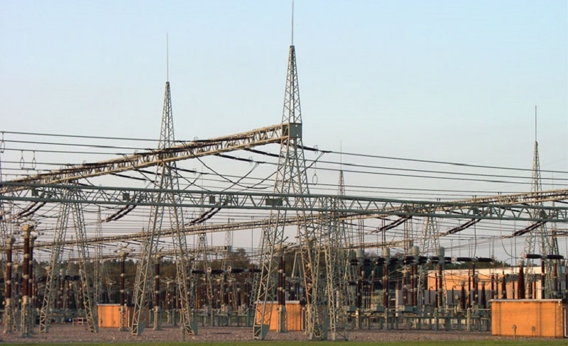 Die Verteilnetze benötigen die meisten Investitionen beim Ausbau des Stromnetzes für die Energiewende zu. GeorgHH / Wikimedia / Lizenz unter CC BY-SA 3.0