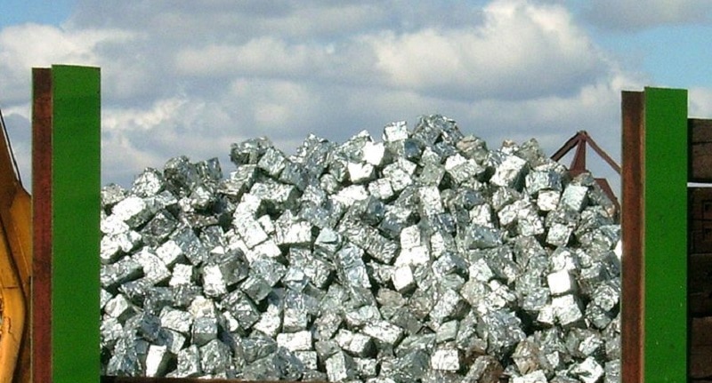 Die Aluminiumindustie ist eine der wenigen, die bisher die Möglichkeiten der abschaltbaren Lasten nutzte. Foto: LoKiLeCh / Wikimedia / Lizenz unter CC BY-SA 3.0