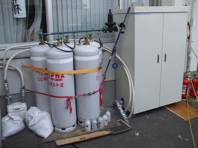 Flüssiggas ersetzt in einem Krankenhaus nach der Fukushima-Katastrophe im so genannten PA-System das Erdgas. Foto: Ito