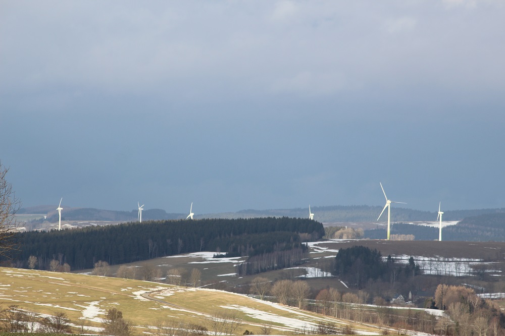 Könnten eine Quelle für Grünstrom in der Direktvermarktung sein: Windkraftanlagen, die bald aus der Förderung herausfallen. Foto: Urbansky